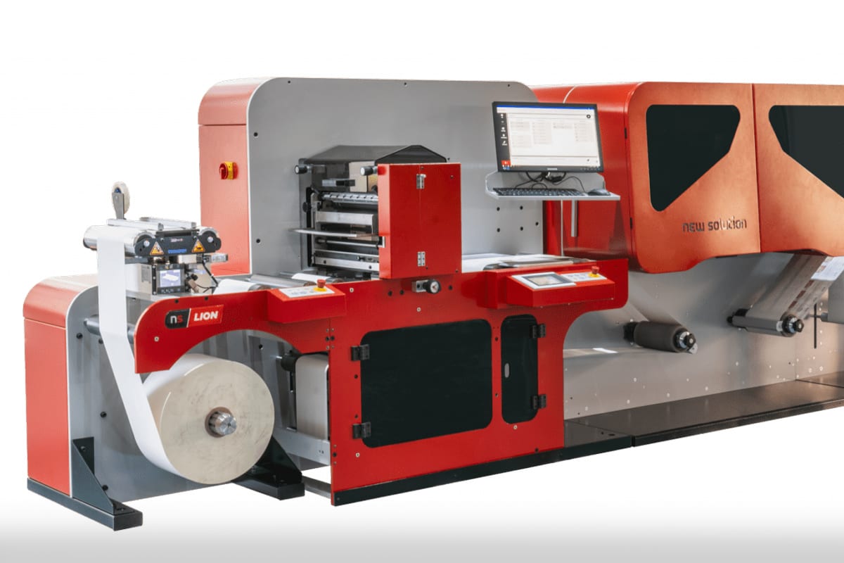 New Solution NS Lion integrated label coating, printing and finishing system powered by Memjet.
